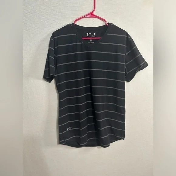 Men’s BYLT drop cut v neck lux tee shirt - Picture 2 of 5